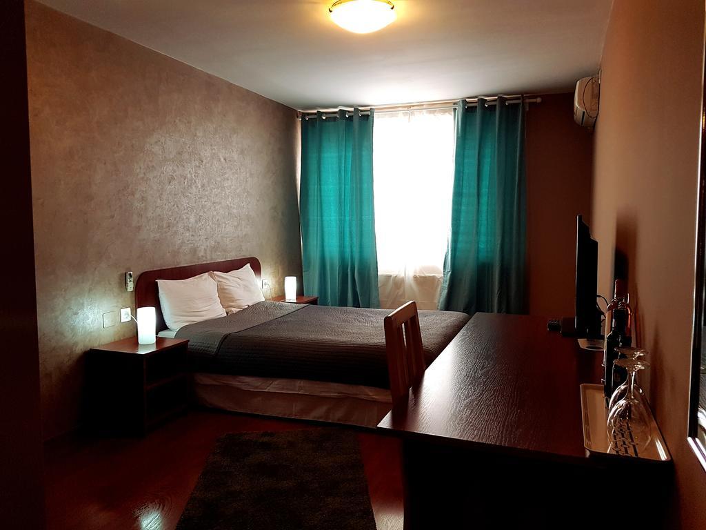Hotel Mic Bucharest Luaran gambar