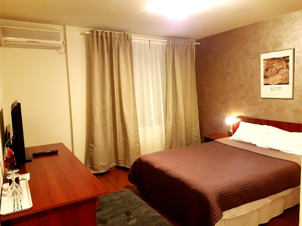 Hotel Mic Bucharest Luaran gambar