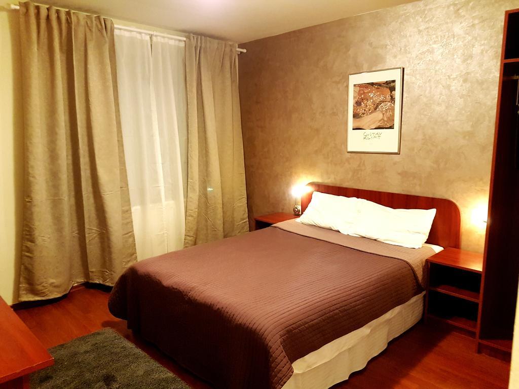 Hotel Mic Bucharest Luaran gambar