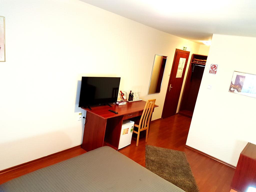 Hotel Mic Bucharest Luaran gambar