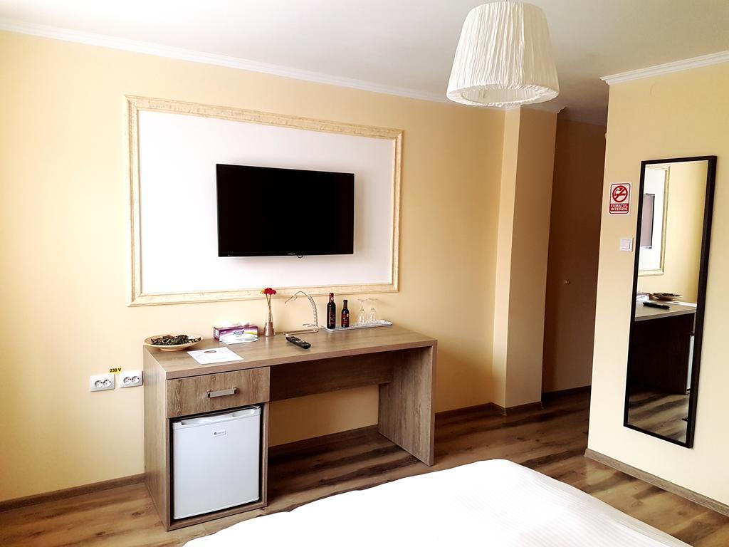 Hotel Mic Bucharest Luaran gambar