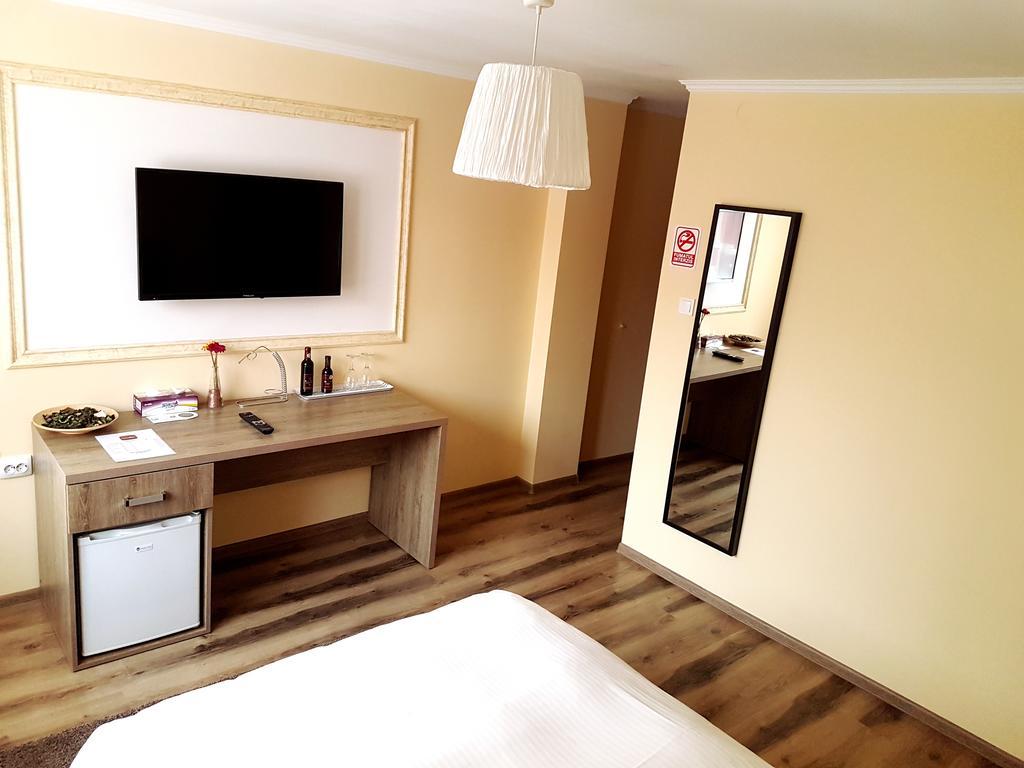 Hotel Mic Bucharest Luaran gambar