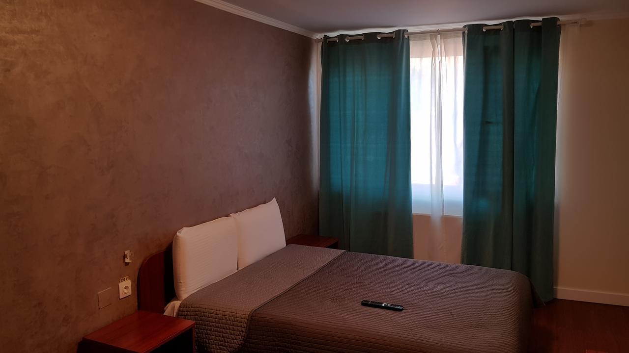 Hotel Mic Bucharest Luaran gambar