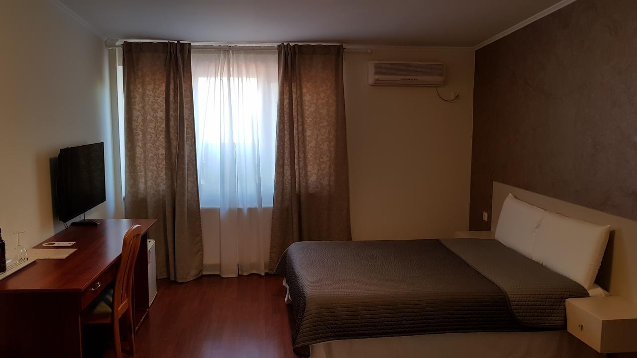 Hotel Mic Bucharest Luaran gambar